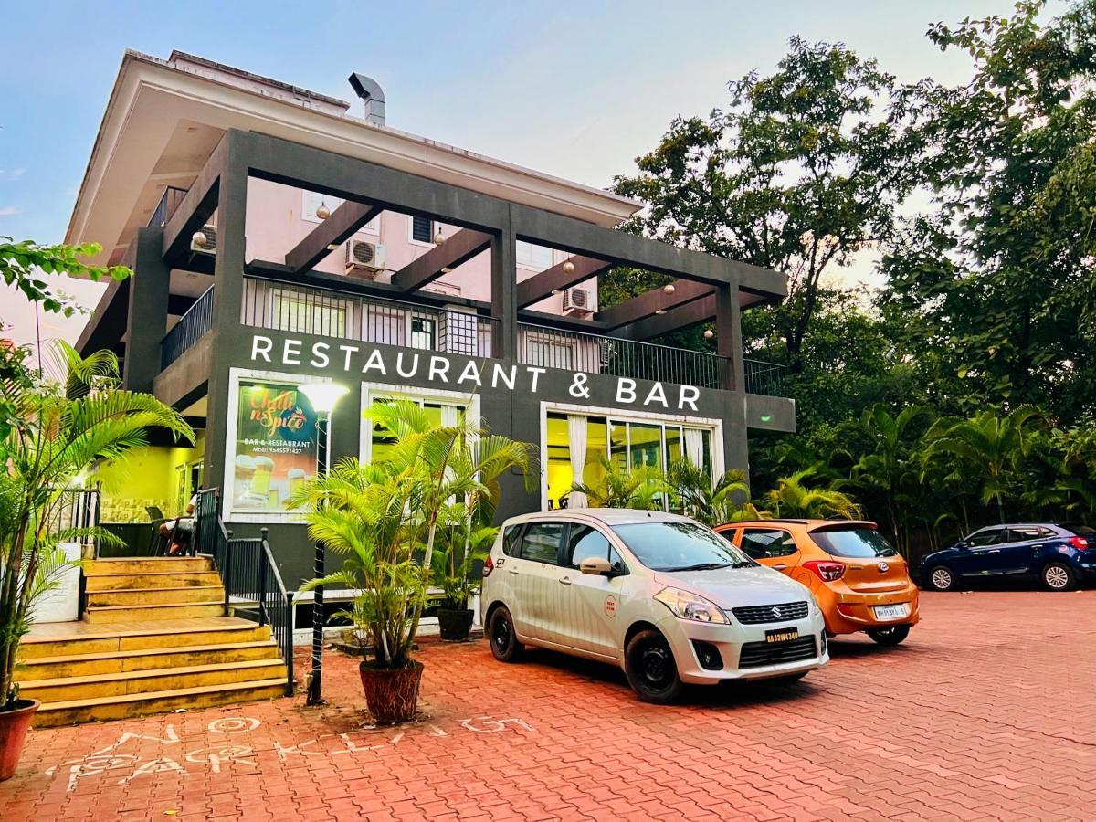SPARKLING APARTMENT NEAR BEACH POOL & BAR 2bhkX2 Vagator Ngoại thất bức ảnh