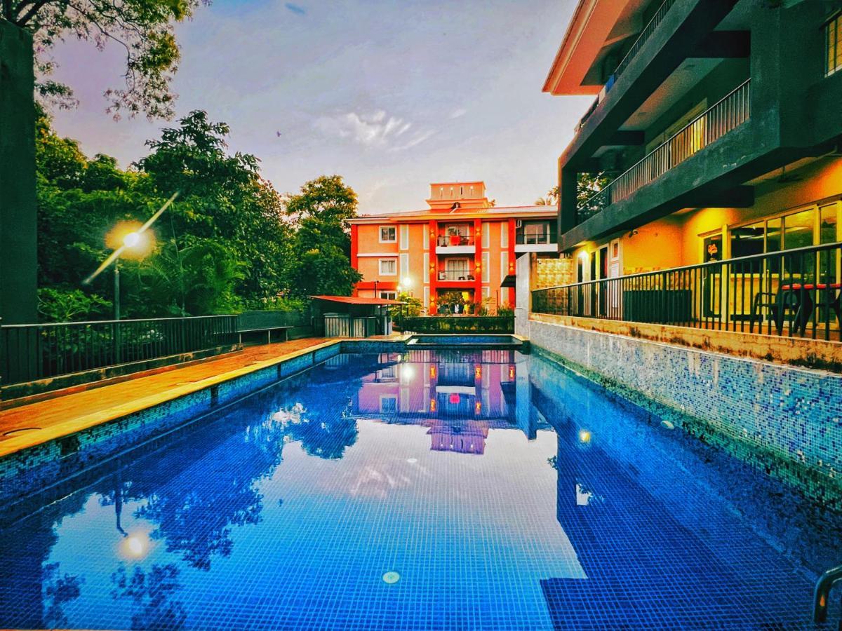 SPARKLING APARTMENT NEAR BEACH POOL & BAR 2bhkX2 Vagator Ngoại thất bức ảnh