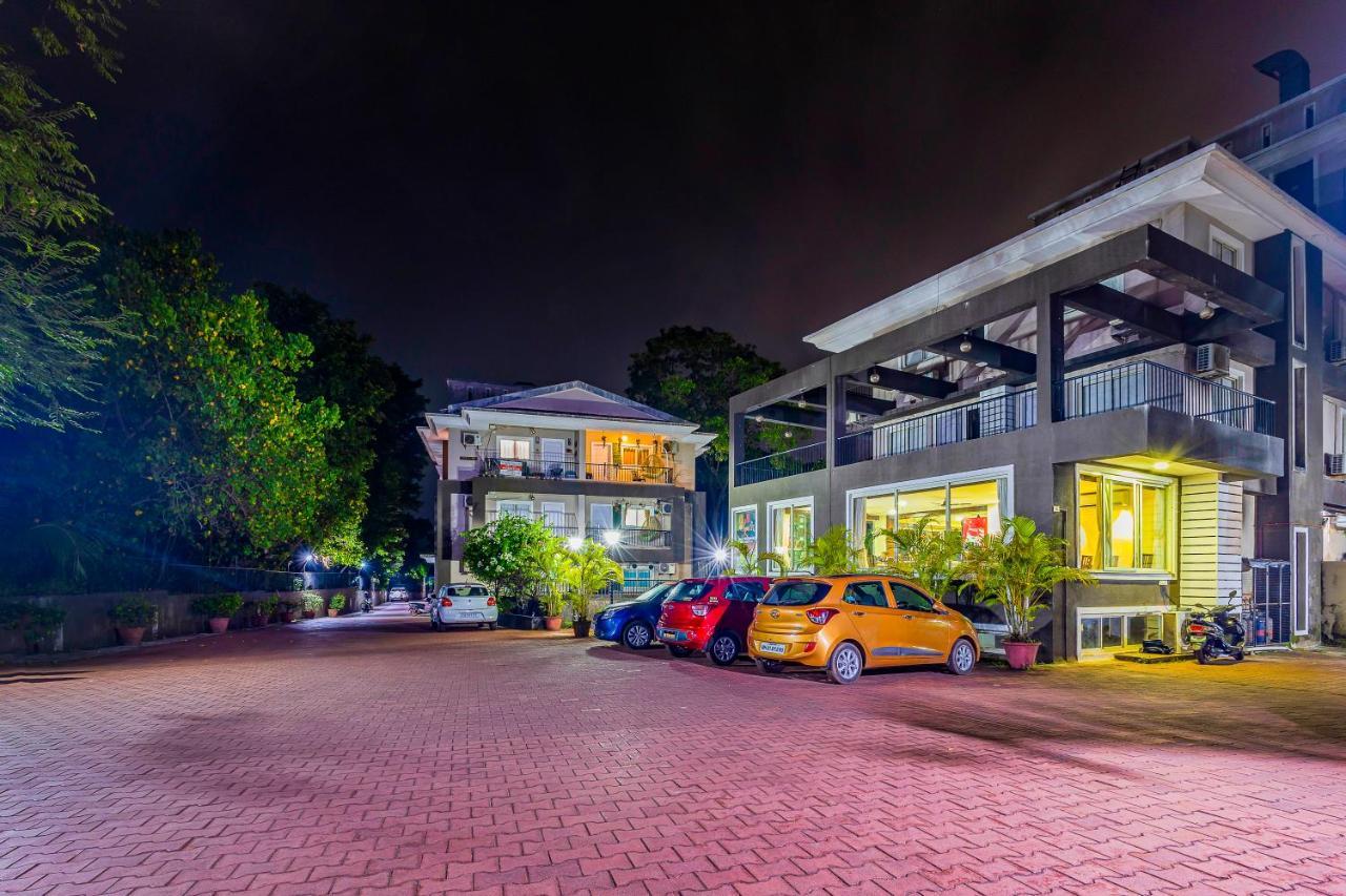 SPARKLING APARTMENT NEAR BEACH POOL & BAR 2bhkX2 Vagator Ngoại thất bức ảnh