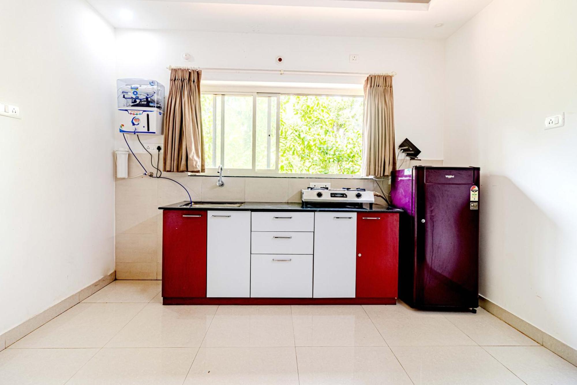 SPARKLING APARTMENT NEAR BEACH POOL & BAR 2bhkX2 Vagator Ngoại thất bức ảnh