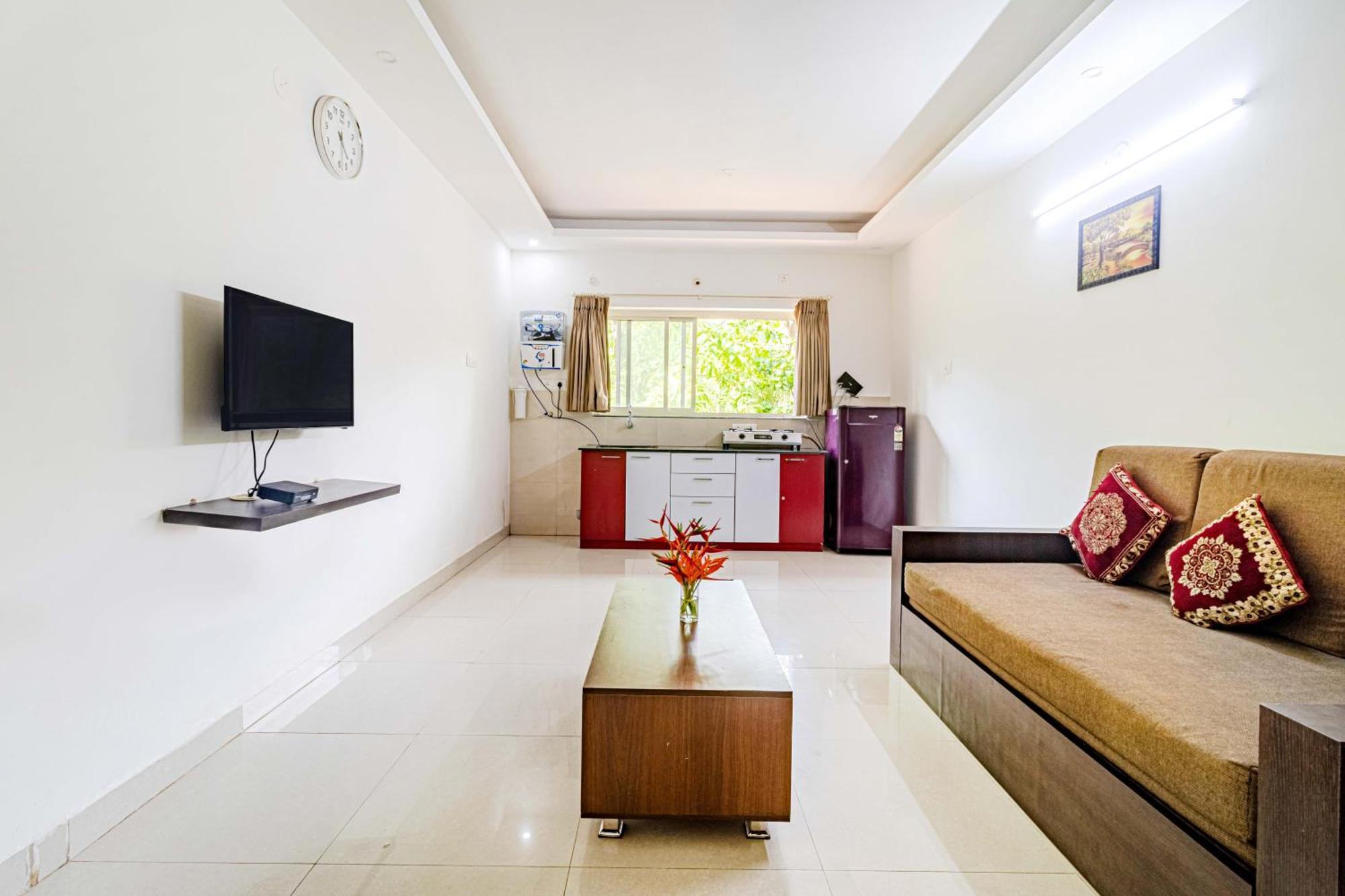 SPARKLING APARTMENT NEAR BEACH POOL & BAR 2bhkX2 Vagator Ngoại thất bức ảnh