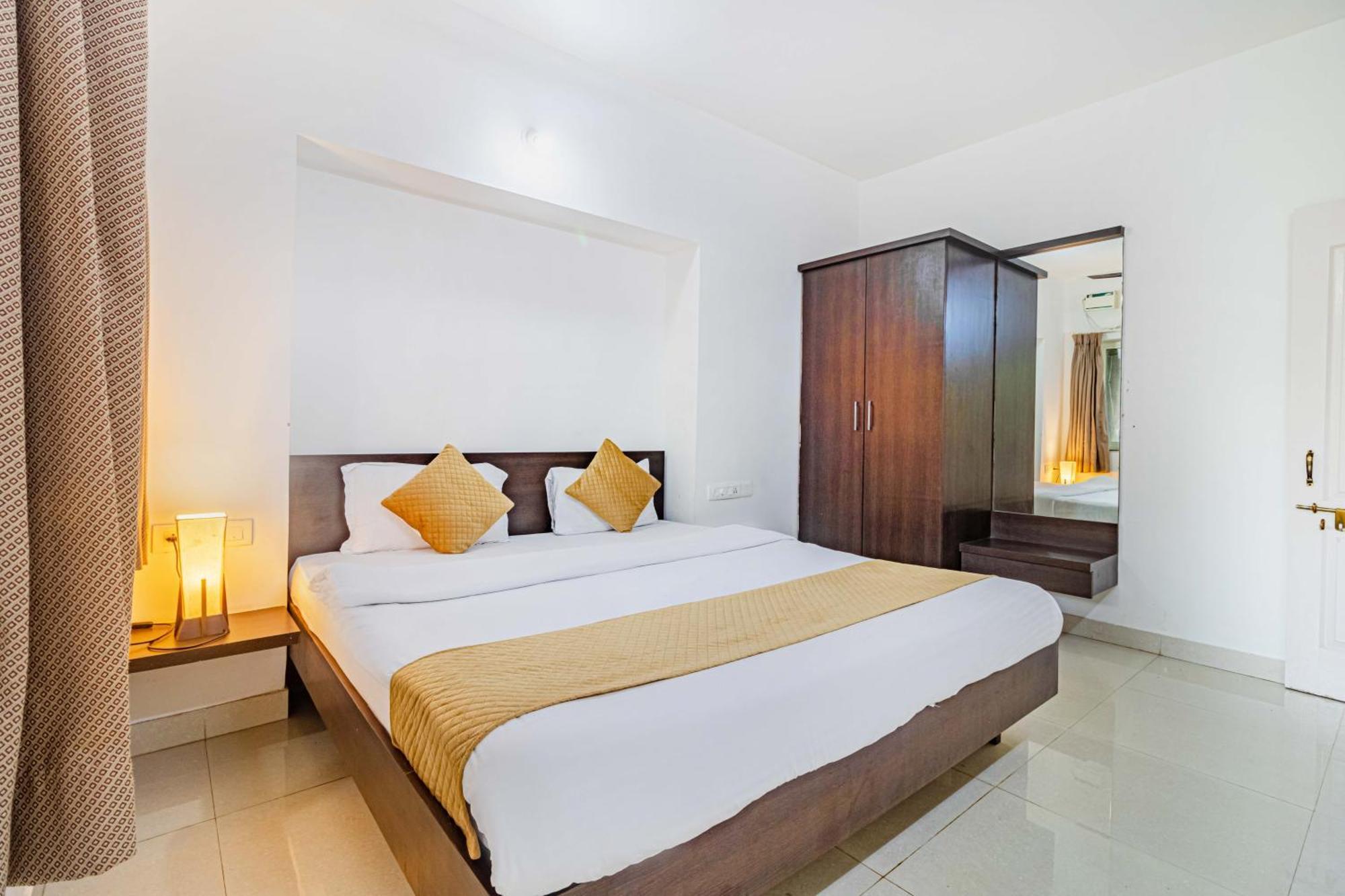 SPARKLING APARTMENT NEAR BEACH POOL & BAR 2bhkX2 Vagator Ngoại thất bức ảnh