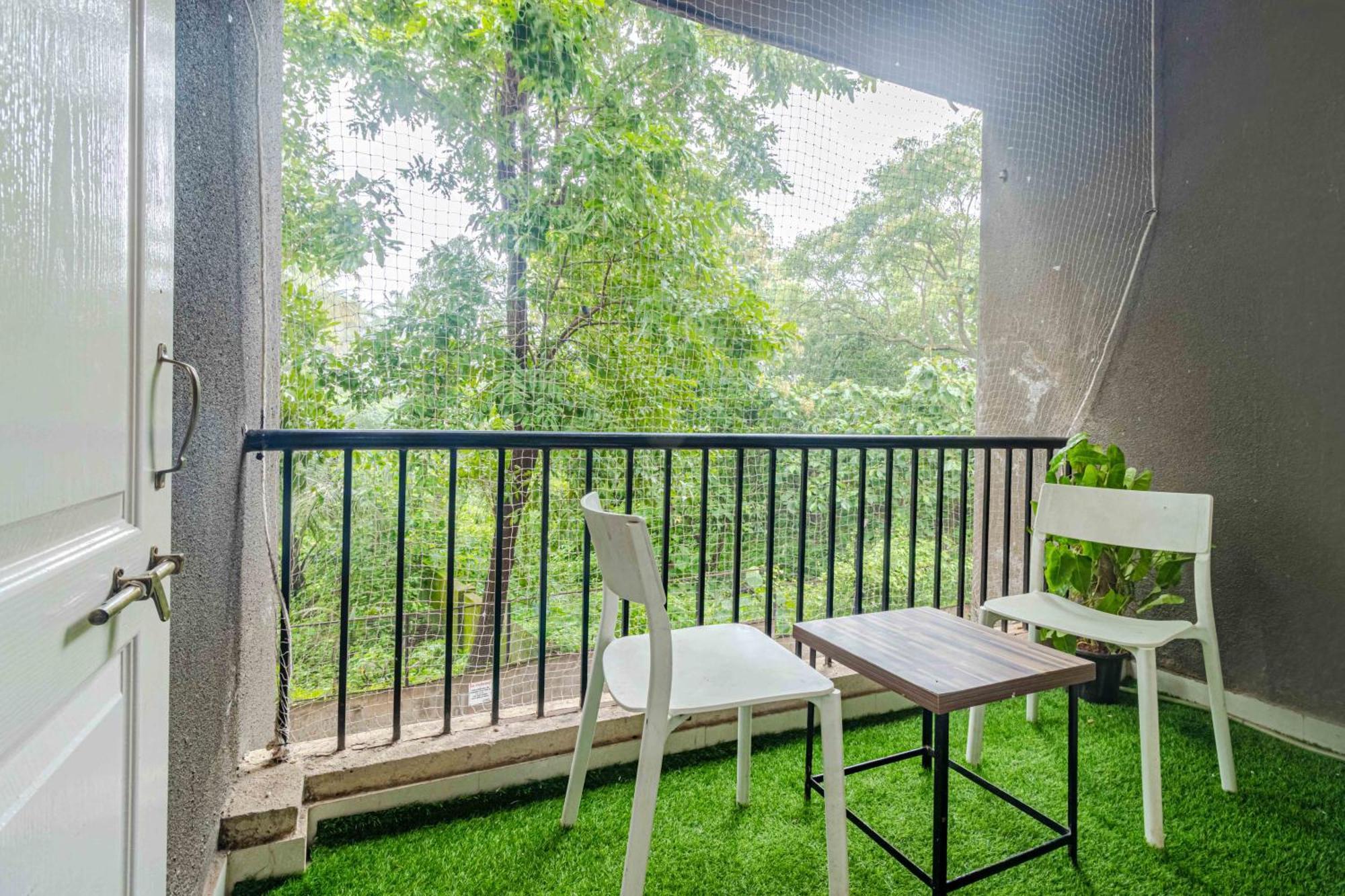 SPARKLING APARTMENT NEAR BEACH POOL & BAR 2bhkX2 Vagator Ngoại thất bức ảnh
