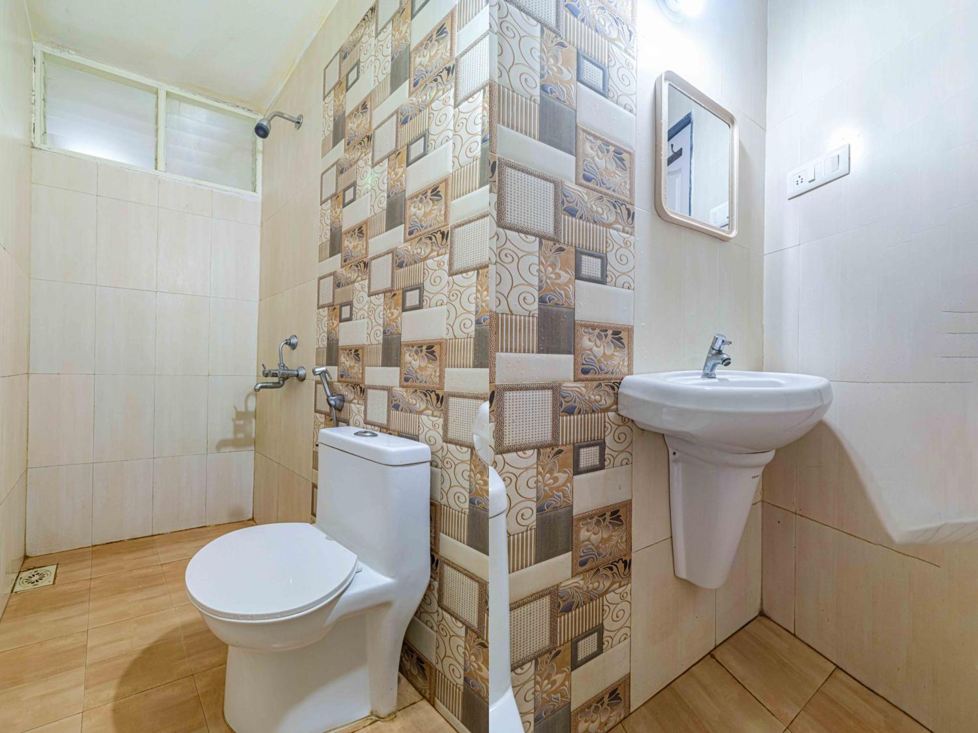 SPARKLING APARTMENT NEAR BEACH POOL & BAR 2bhkX2 Vagator Ngoại thất bức ảnh