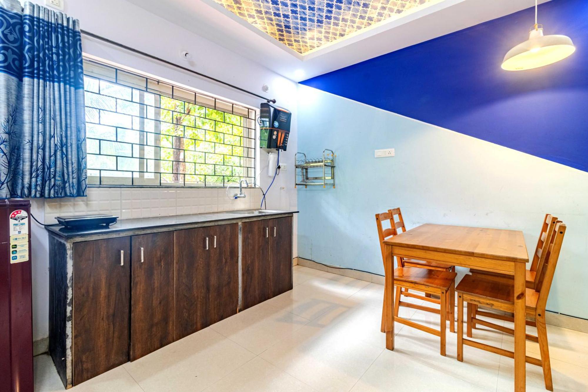 SPARKLING APARTMENT NEAR BEACH POOL & BAR 2bhkX2 Vagator Phòng bức ảnh