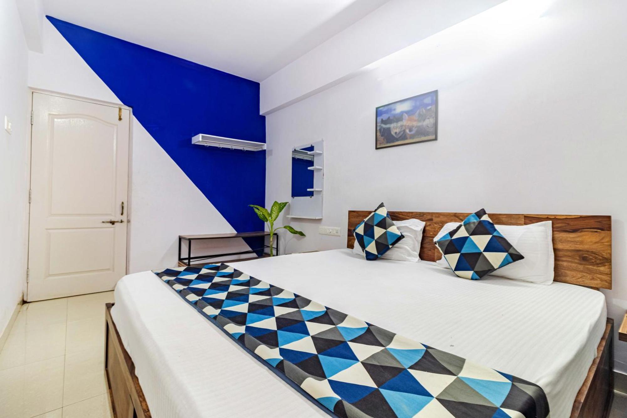 SPARKLING APARTMENT NEAR BEACH POOL & BAR 2bhkX2 Vagator Ngoại thất bức ảnh